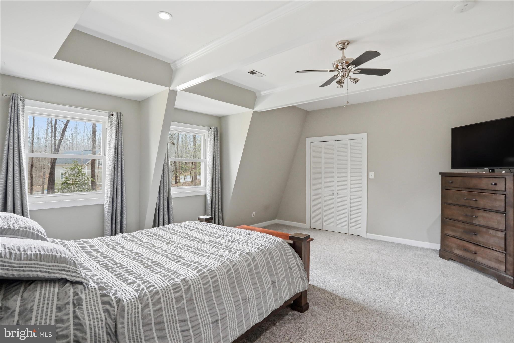 RIVER BLUFFS - Residential