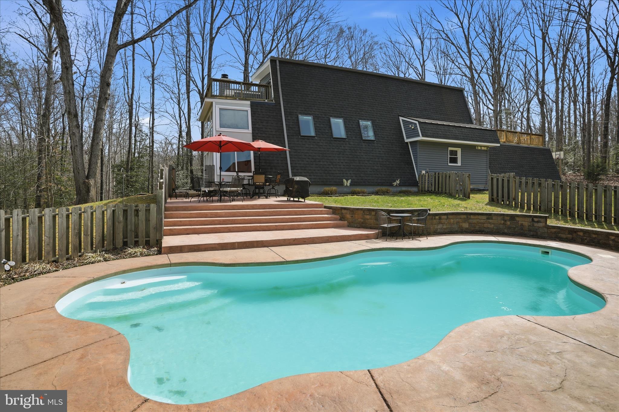 RIVER BLUFFS - Residential