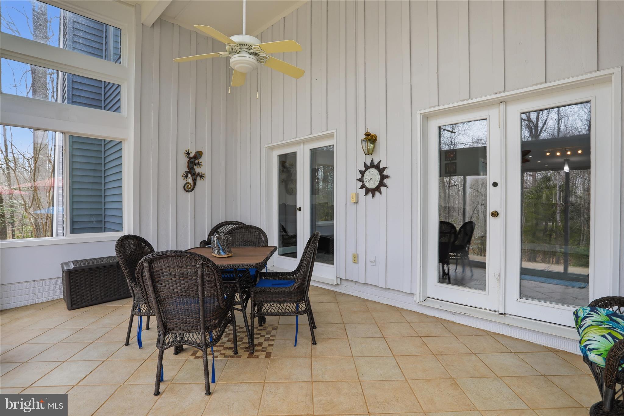 RIVER BLUFFS - Residential