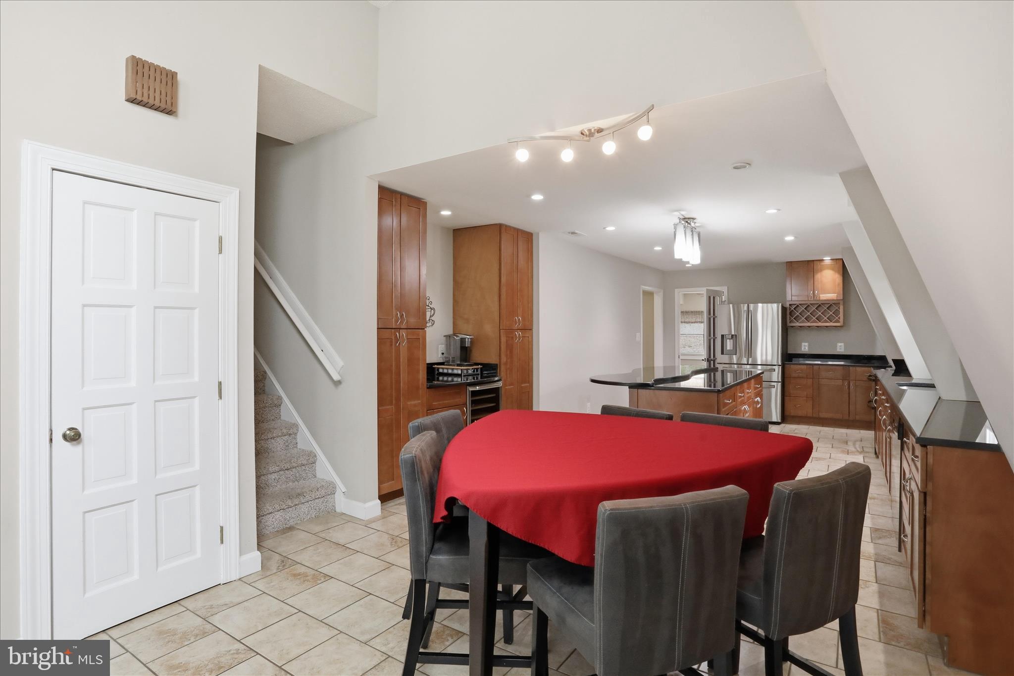 RIVER BLUFFS - Residential