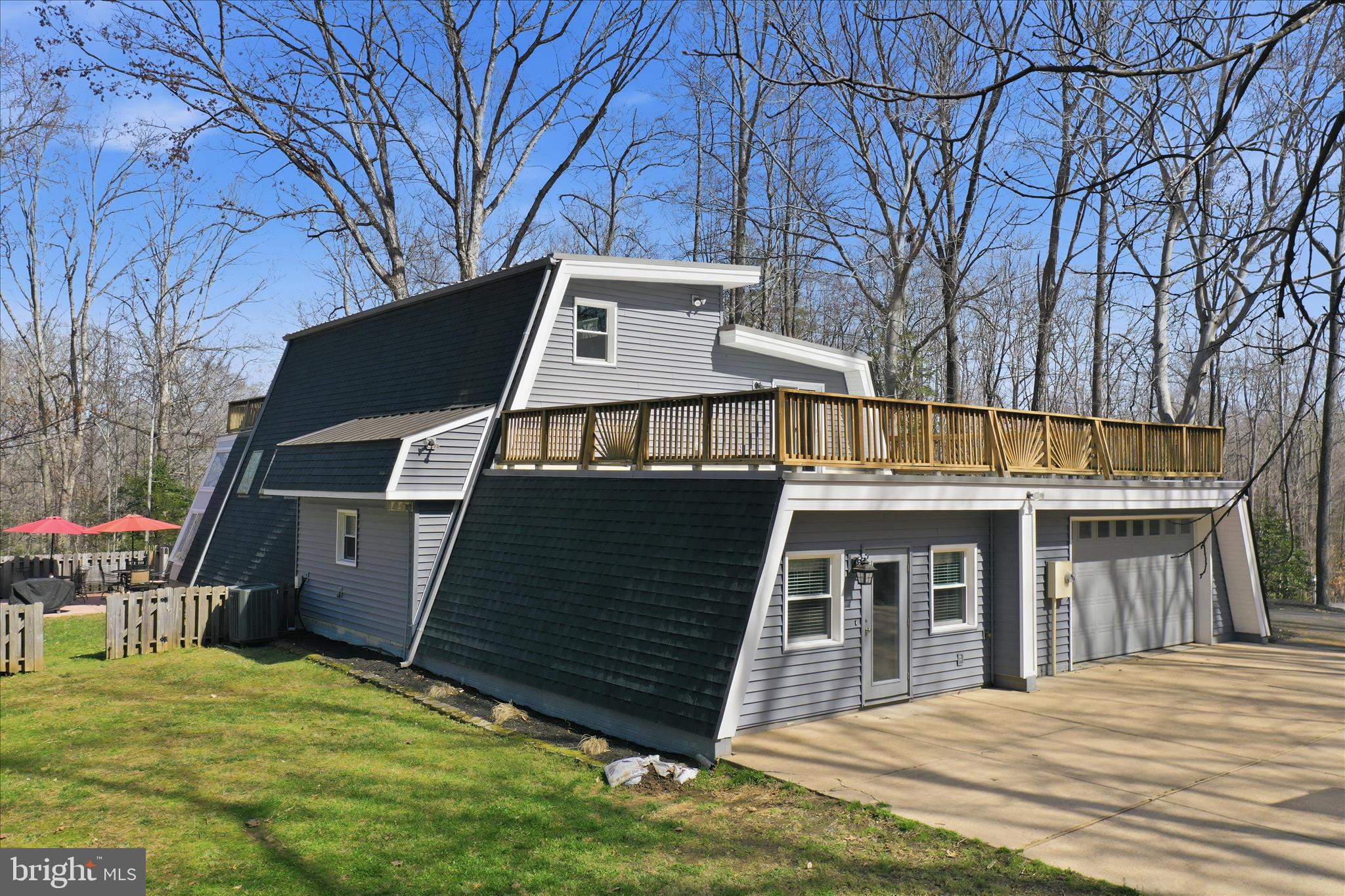 RIVER BLUFFS - Residential