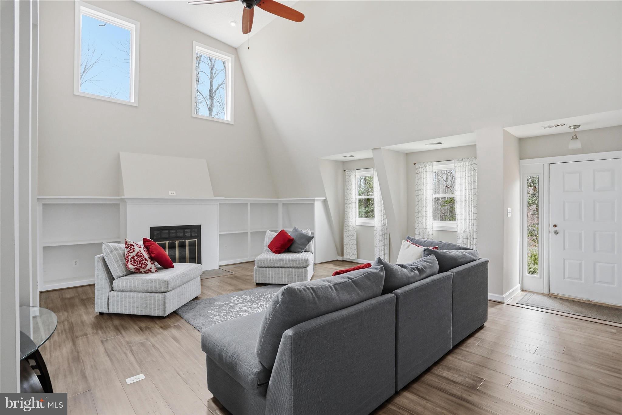 RIVER BLUFFS - Residential