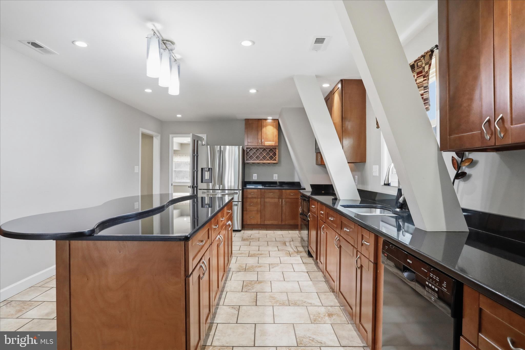 RIVER BLUFFS - Residential