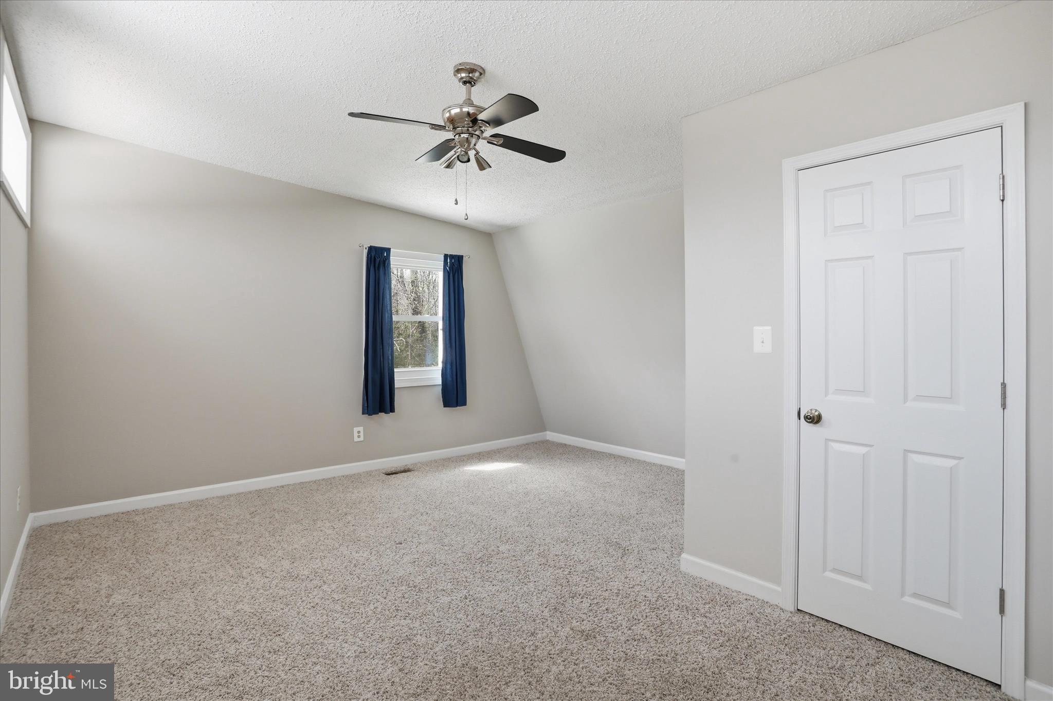 RIVER BLUFFS - Residential