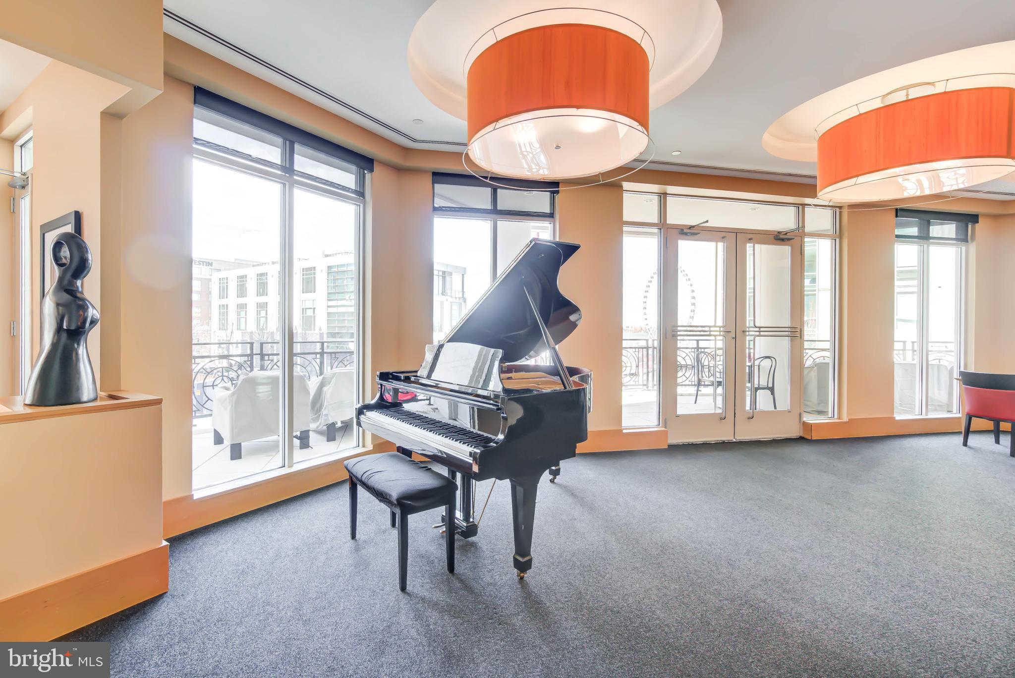 NATIONAL HARBOR - Residential