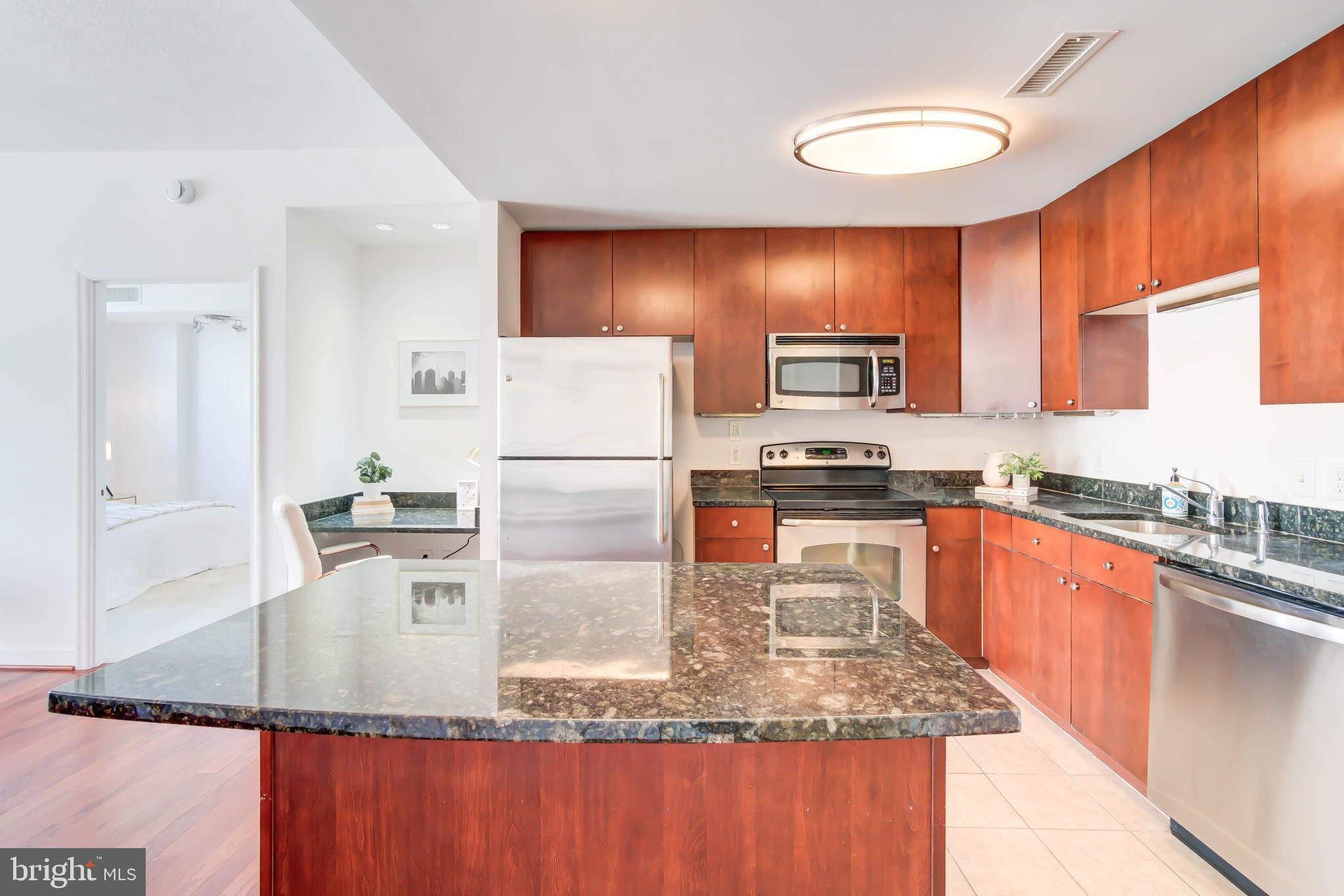 NATIONAL HARBOR - Residential