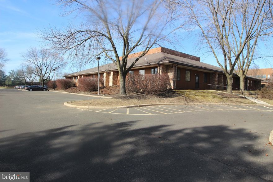 Southampton Office Park is a campus-like complex of three integrated 15,000 square foot buildings which combine uncompromising construction quality and aesthetics with a design concept that embraces individual entrances, atriums, and extensive landscaping on a six acre site.
Features include: operable windows, individually controlled HVAC systems, tenant access seven days a week, onsite parking for over 150 cars.