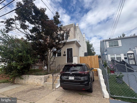 Townhouse For Sale - 6026 Keystone Street<br/> PHILADELPHIA, PA 19135