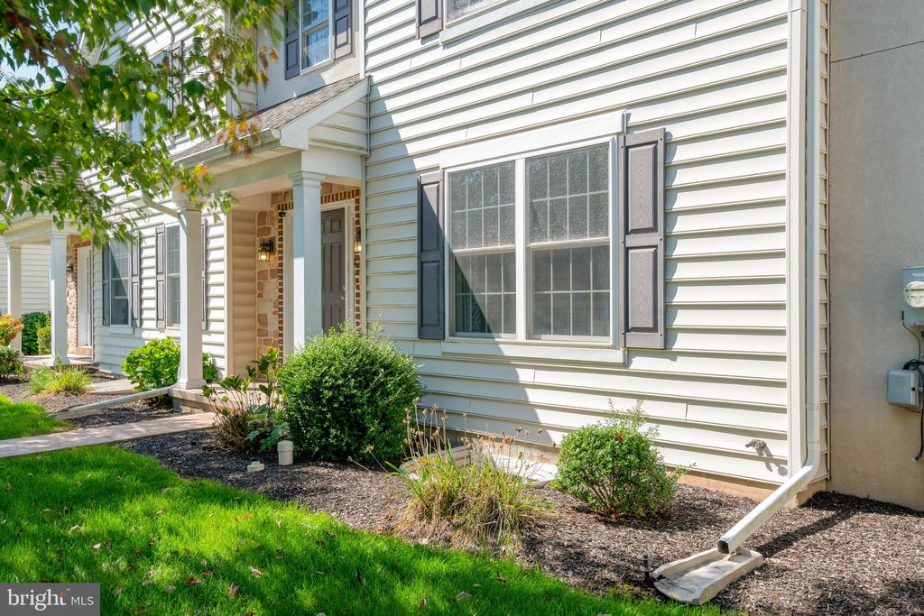 Photo of 118 Baneberry Lane, Lititz, PA 17543 (MLS # PALA2042252)