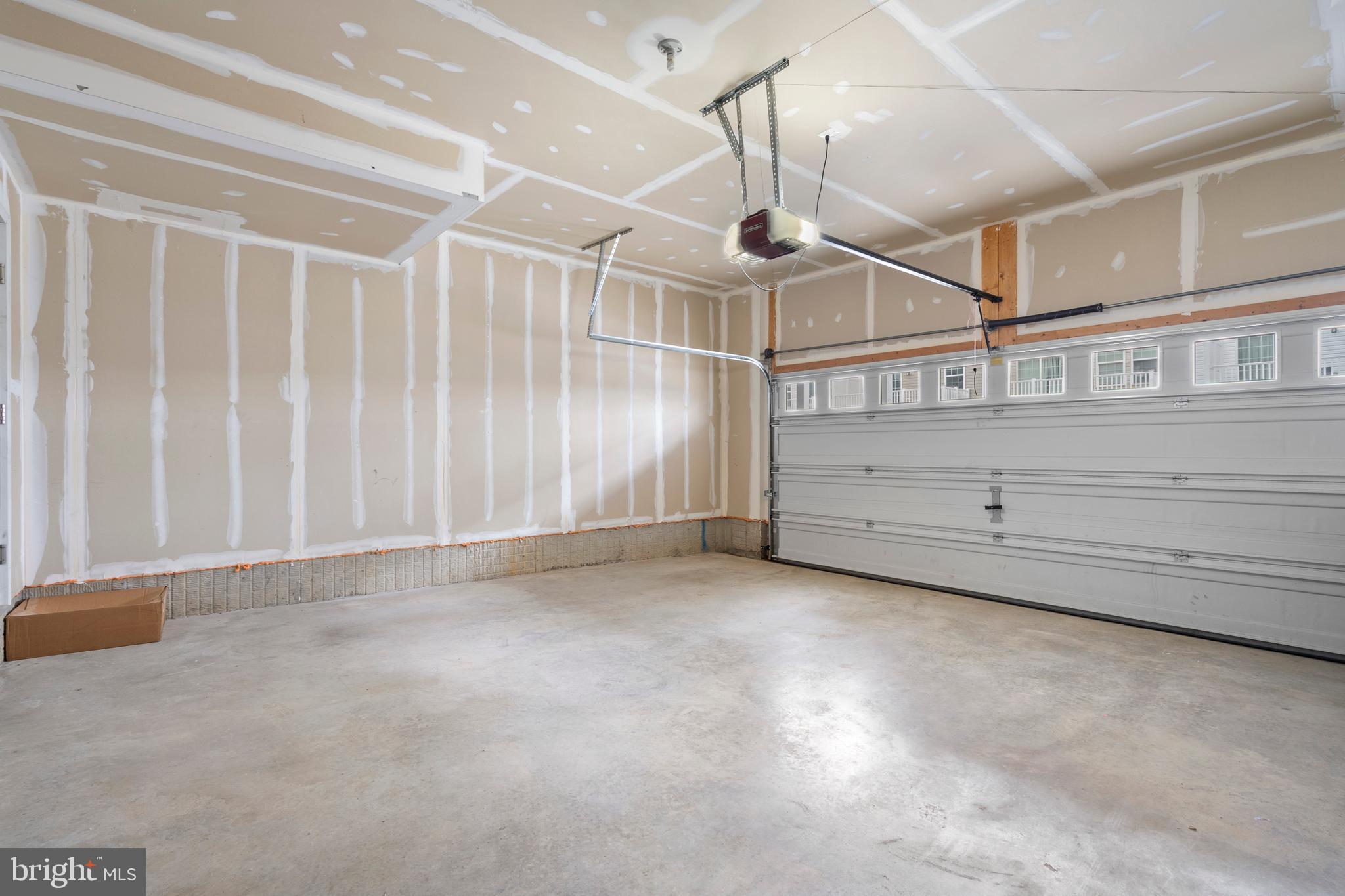 MORRIS PLACE - Residential Lease