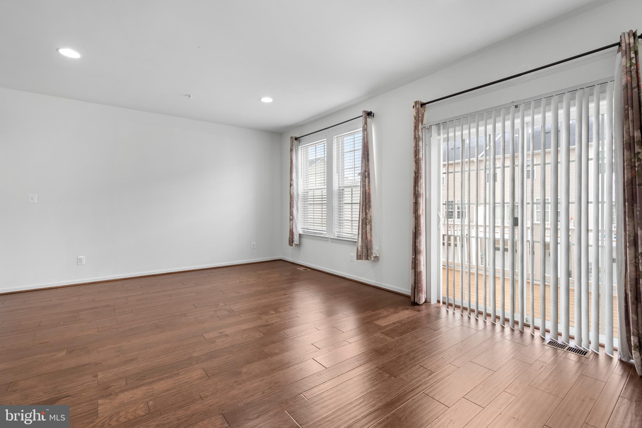 MORRIS PLACE - Residential Lease