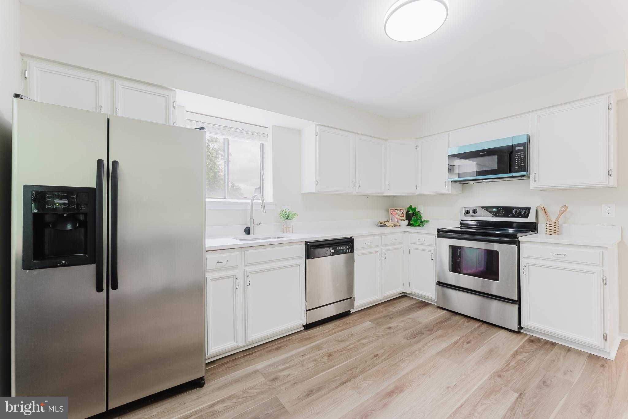 TREEBROOKE CONDOMINIUM - Residential