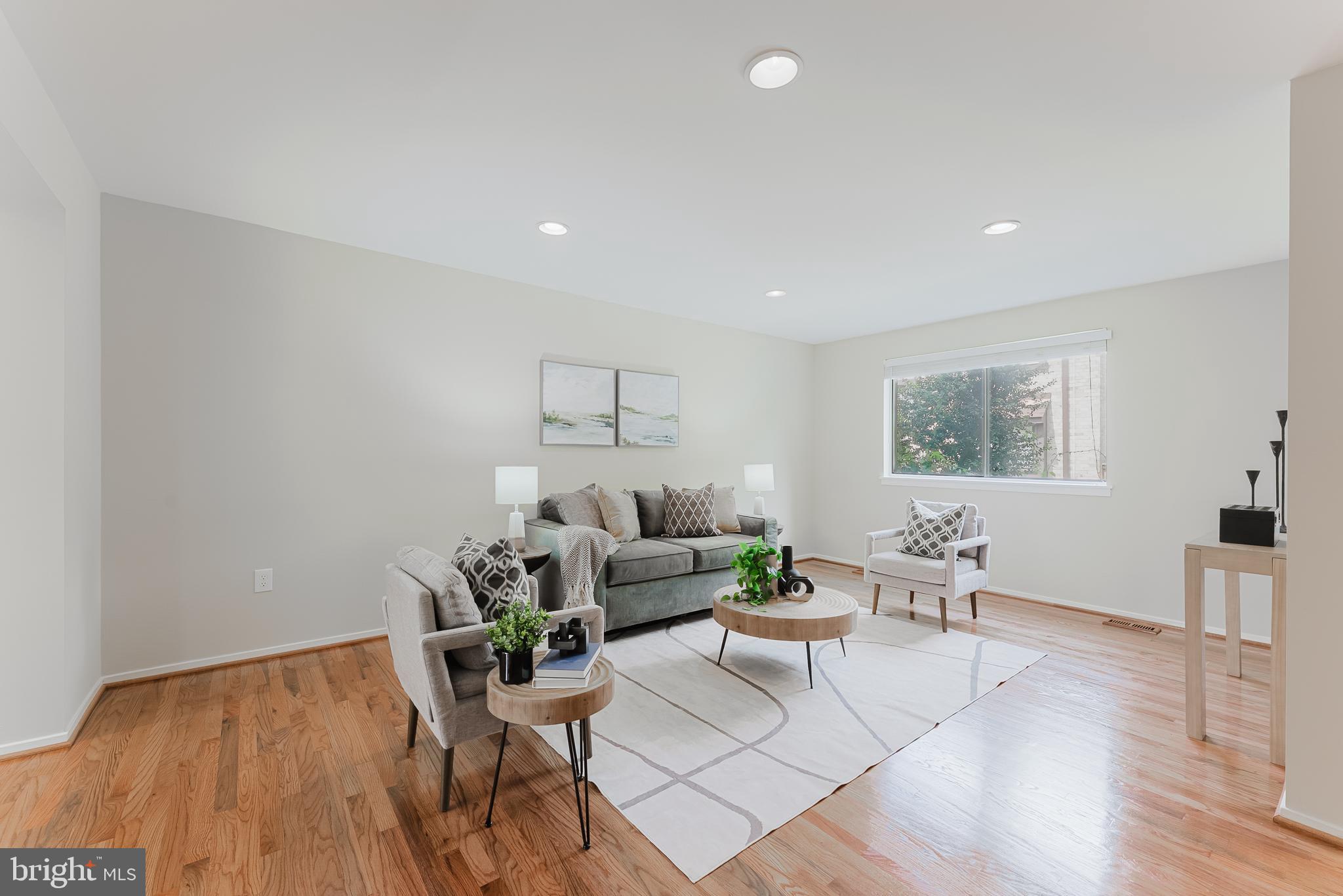 TREEBROOKE CONDOMINIUM - Residential