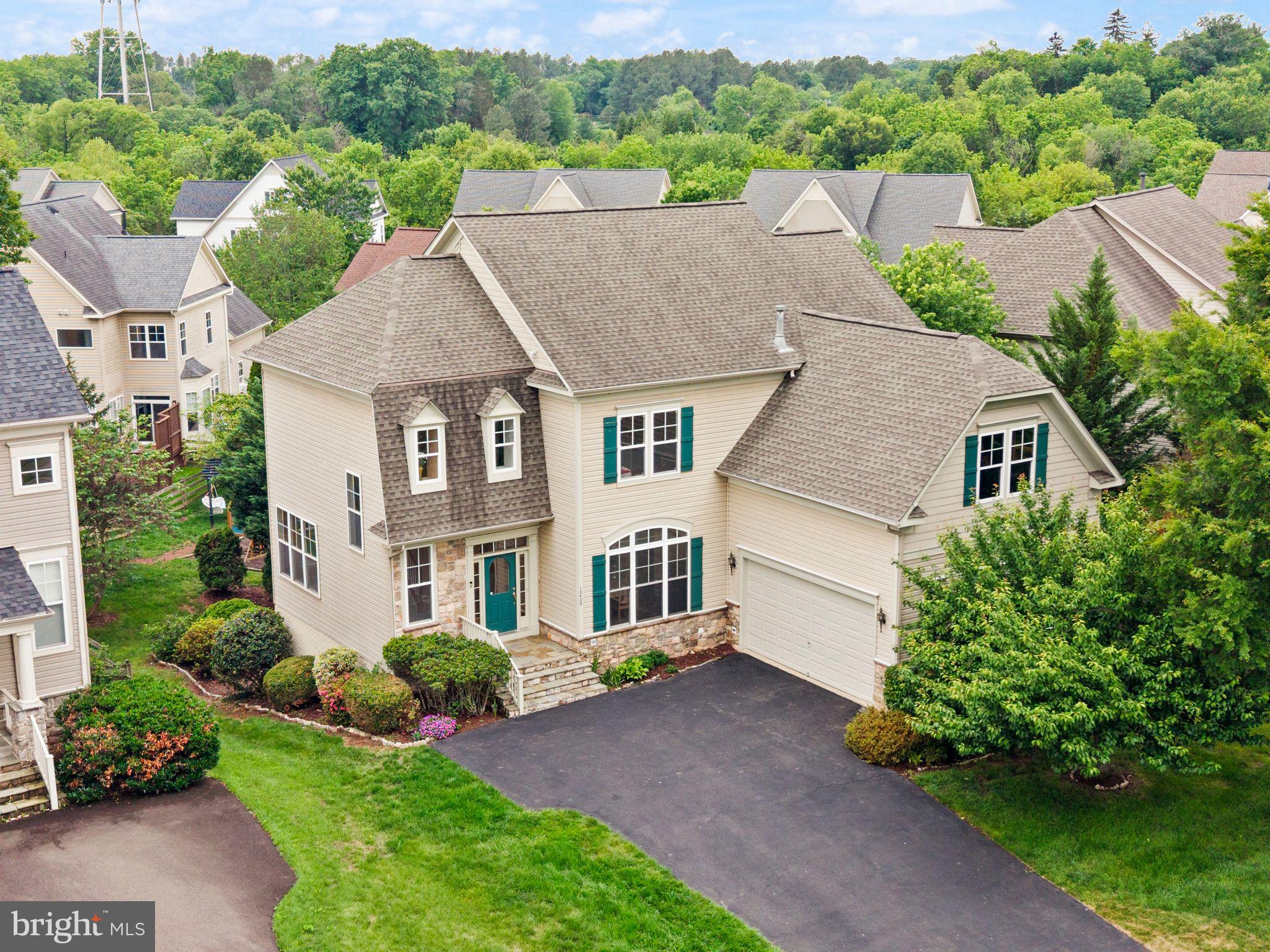 VICTORY LAKES - Residential