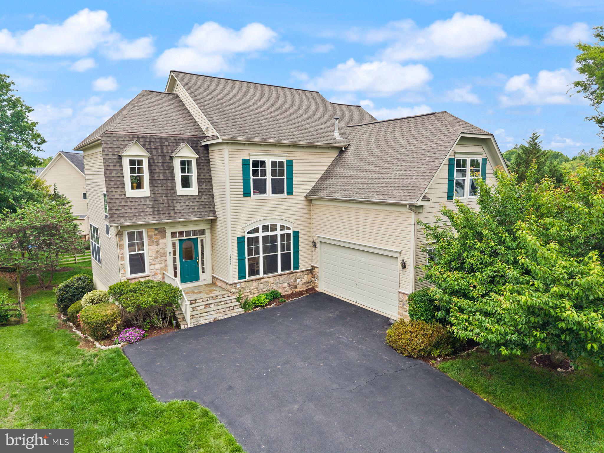 VICTORY LAKES - Residential