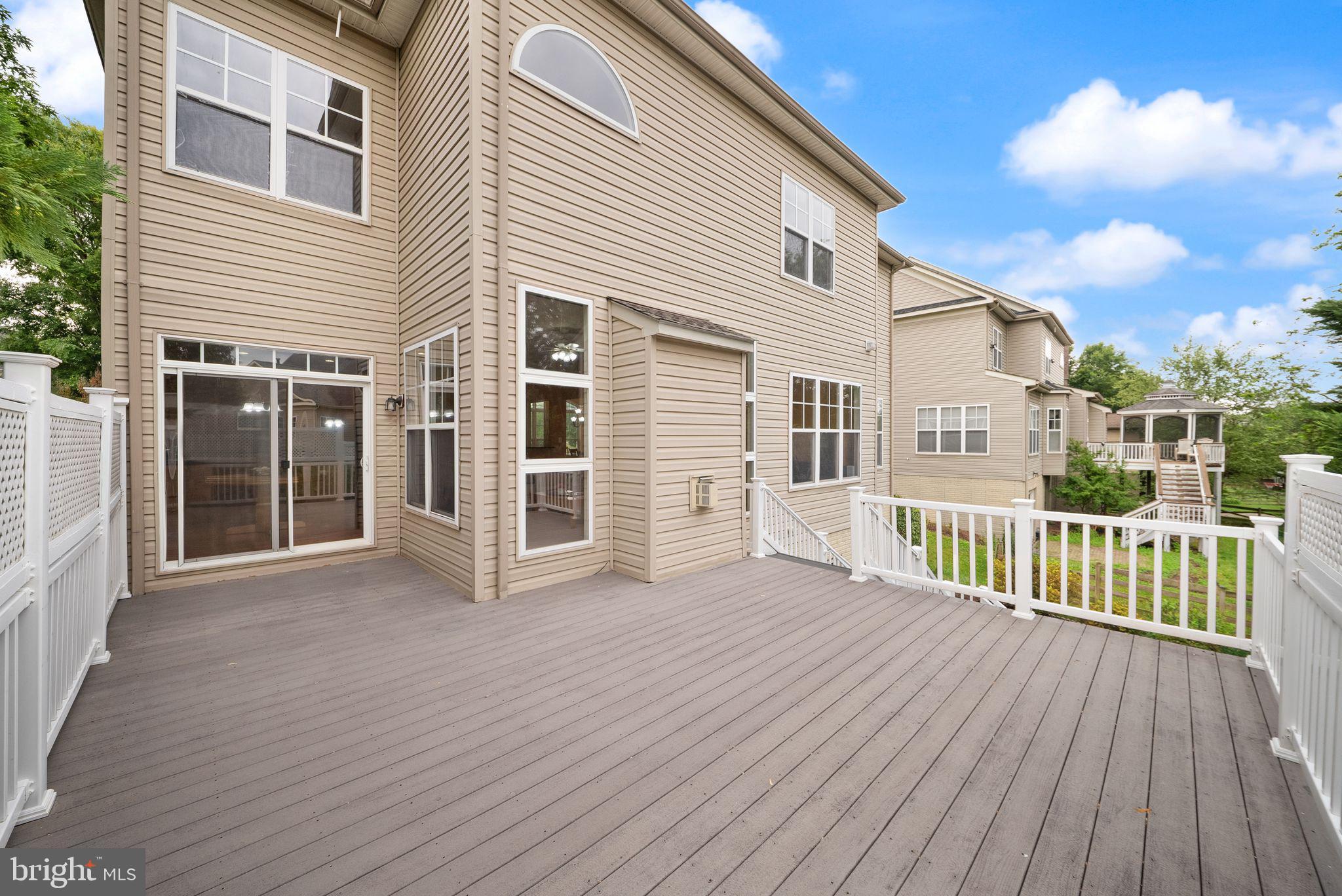 VICTORY LAKES - Residential