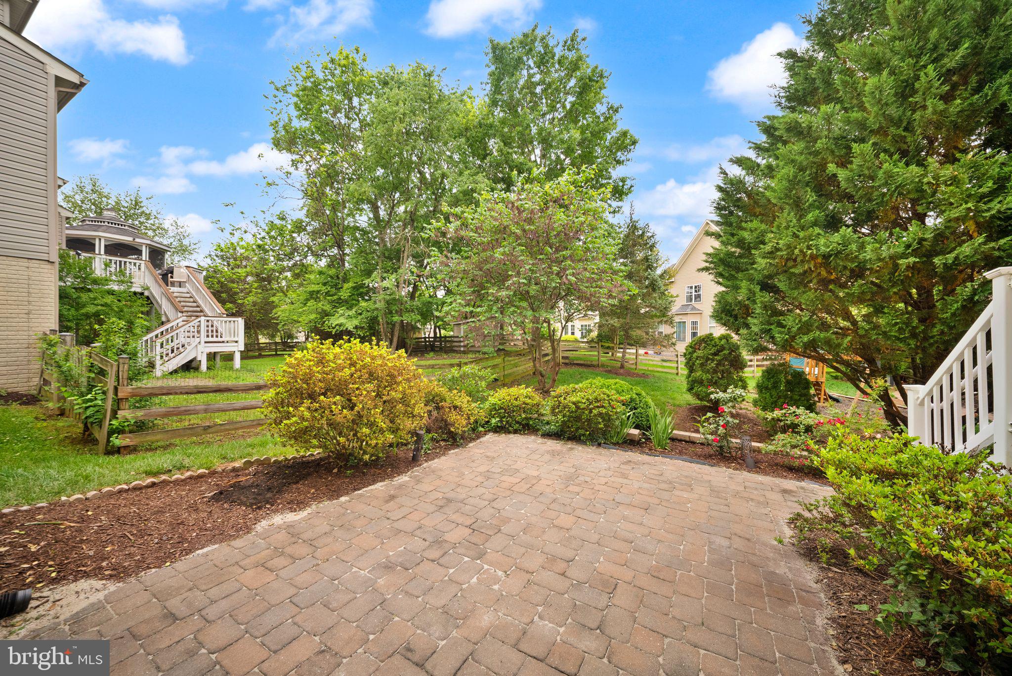 VICTORY LAKES - Residential