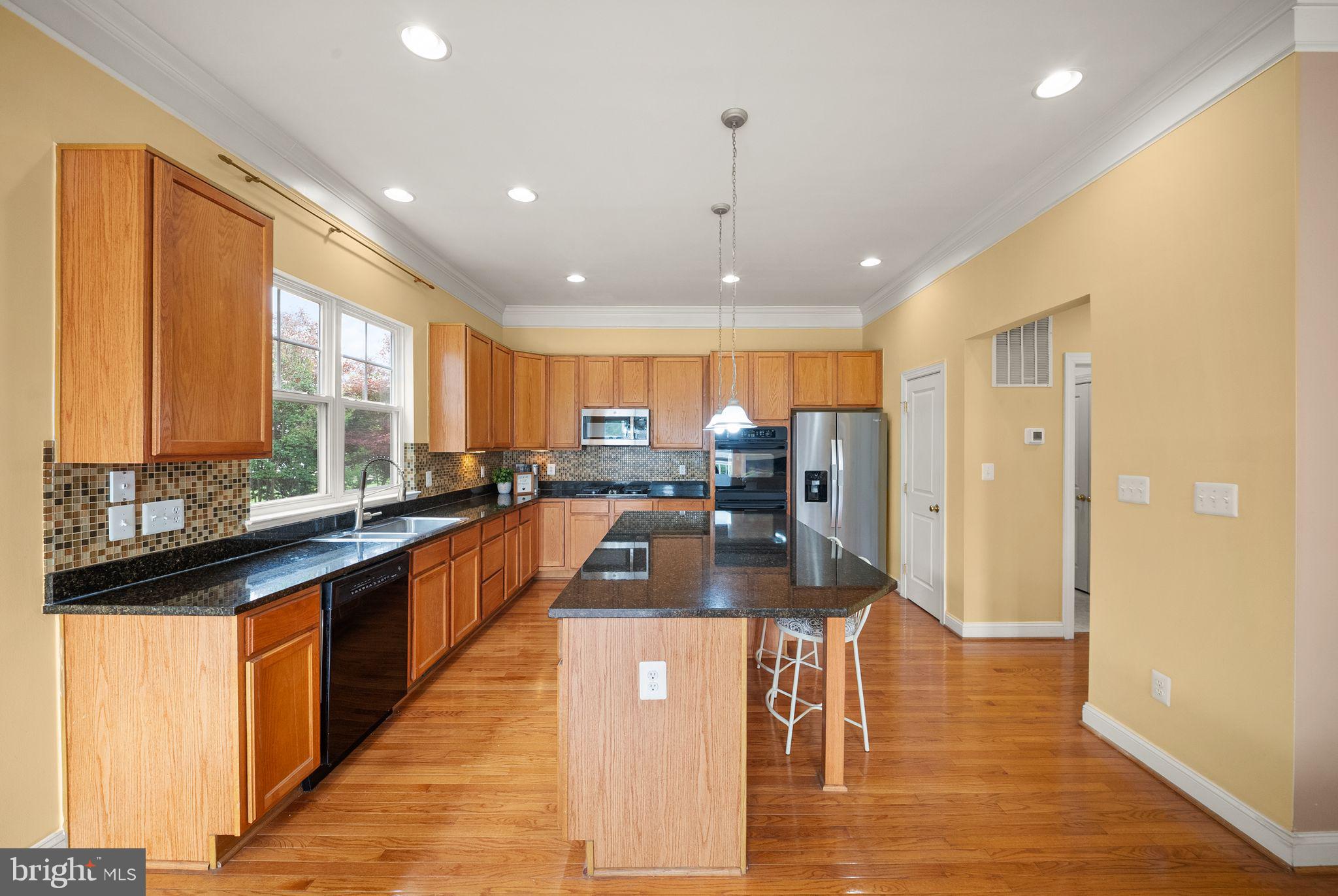 VICTORY LAKES - Residential