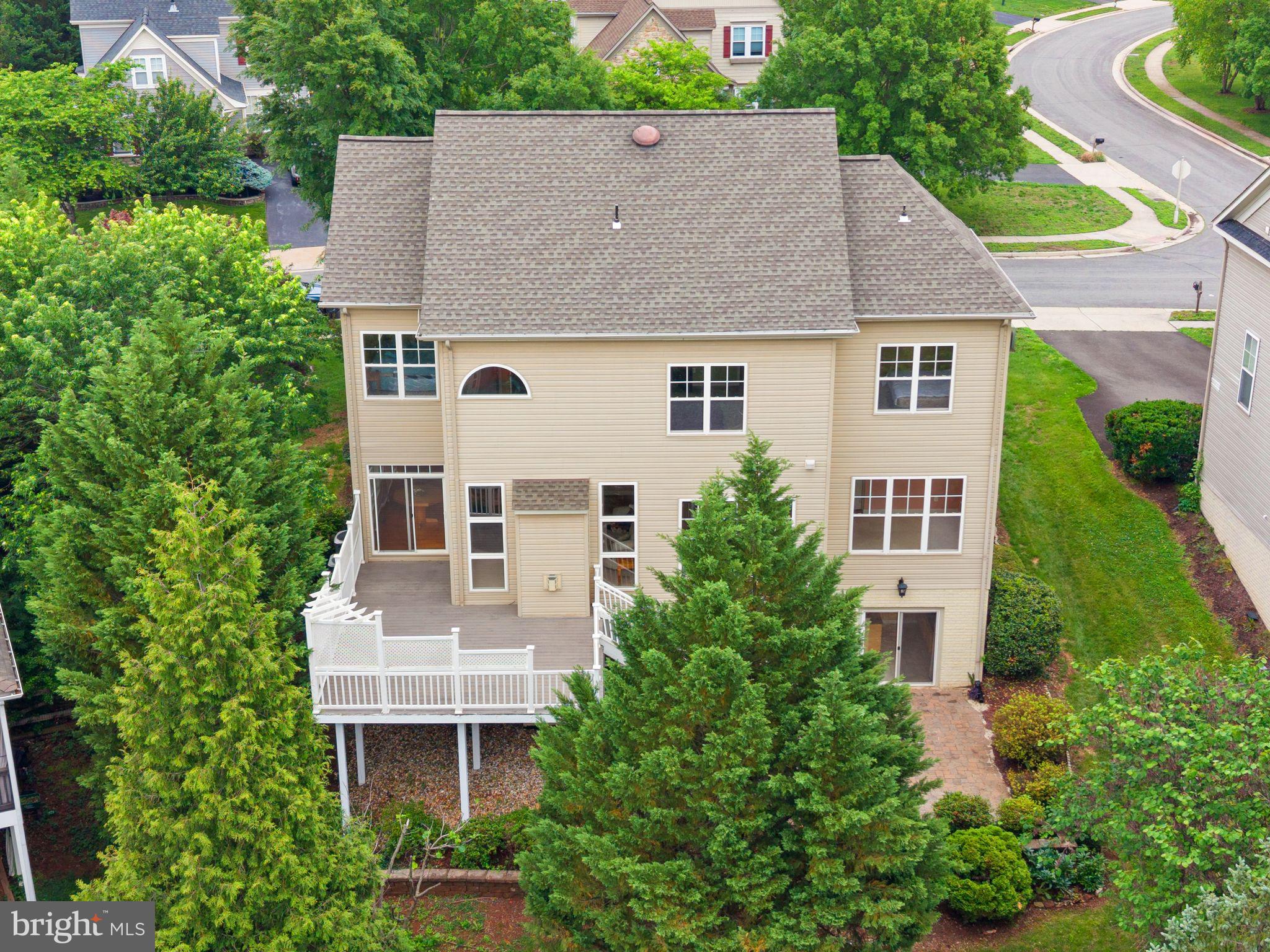 VICTORY LAKES - Residential