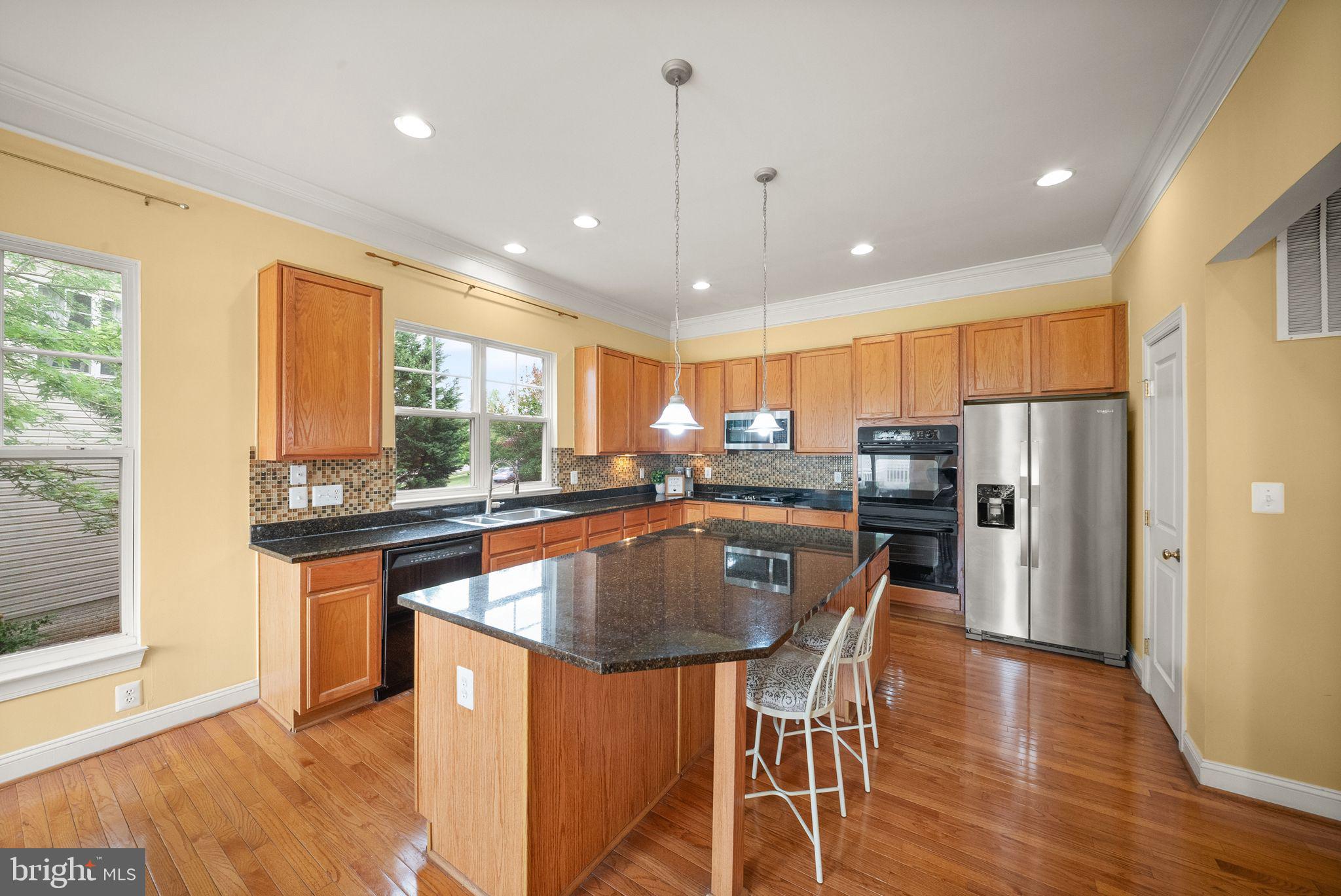 VICTORY LAKES - Residential