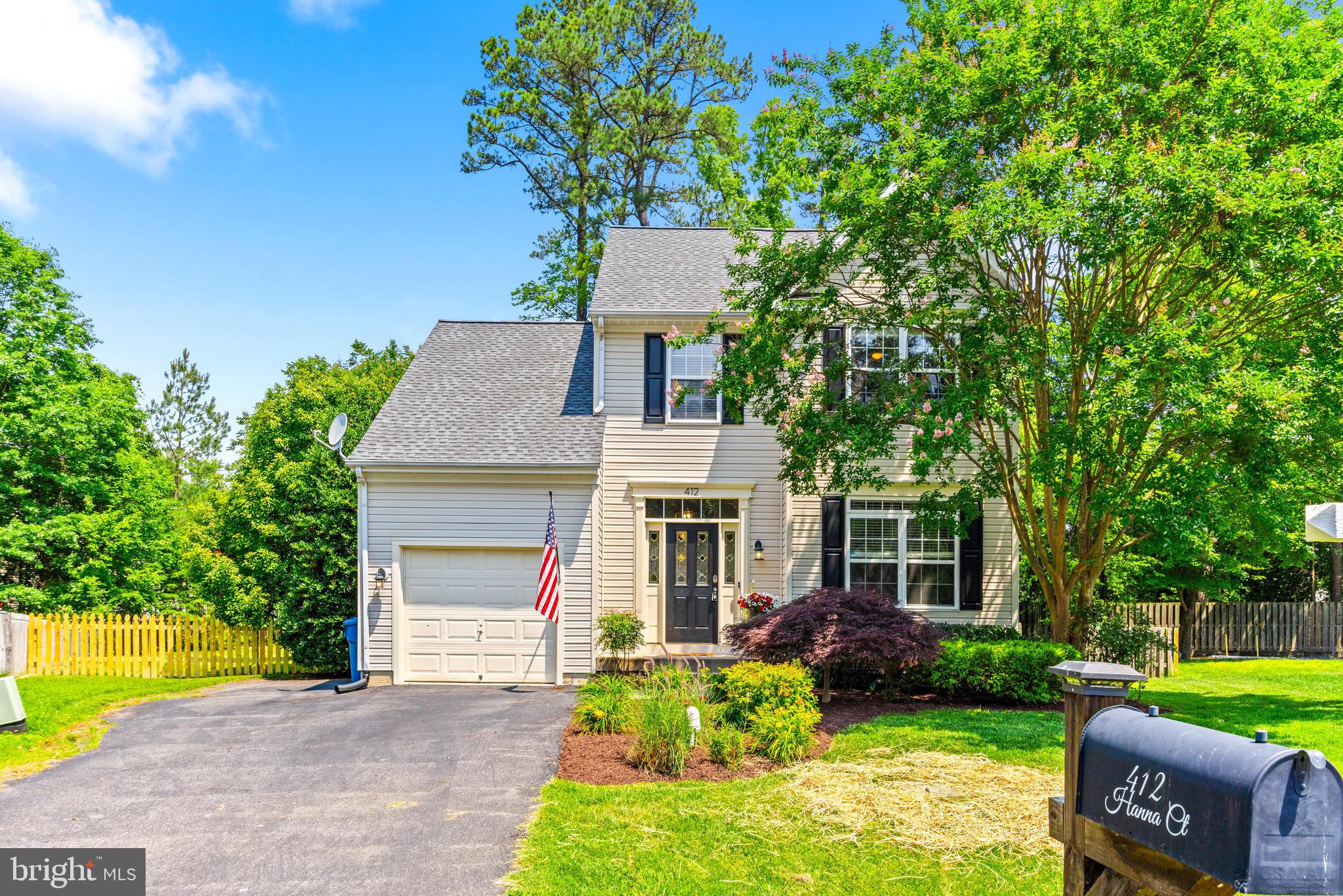 412 HANNA COURT