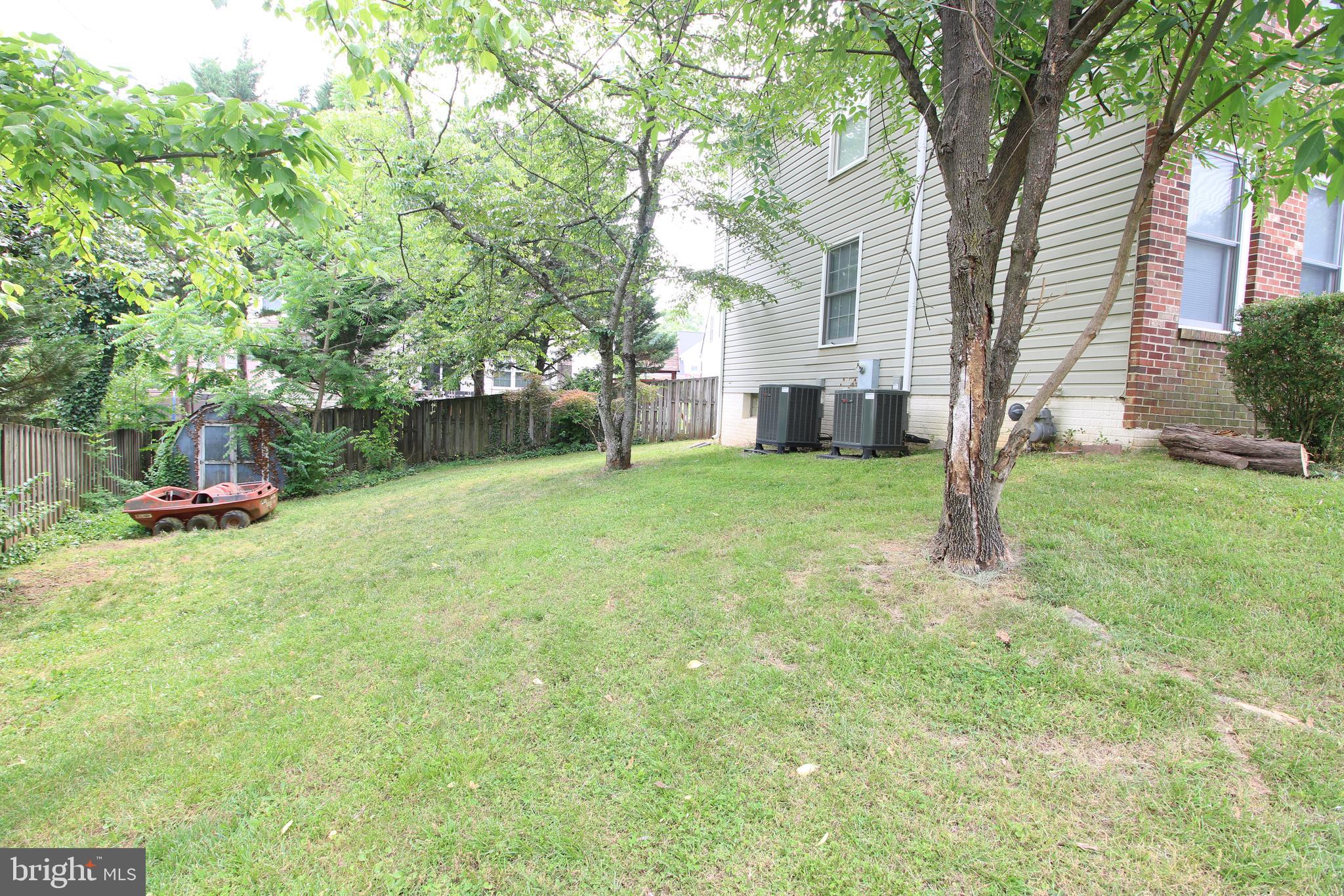 ROLLING BROOK - Residential Lease