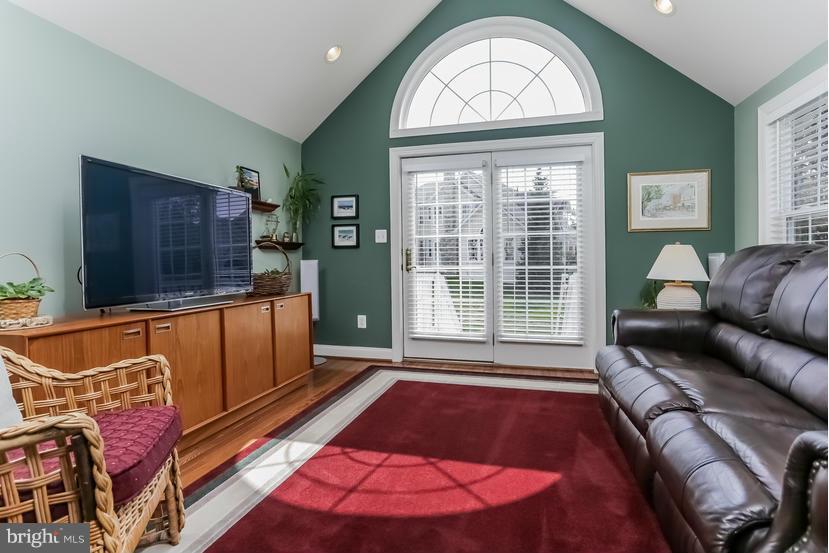 BELMONT COUNTRY CLUB - Residential