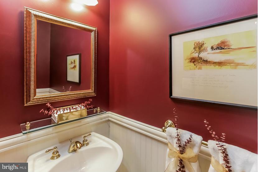 BELMONT COUNTRY CLUB - Residential