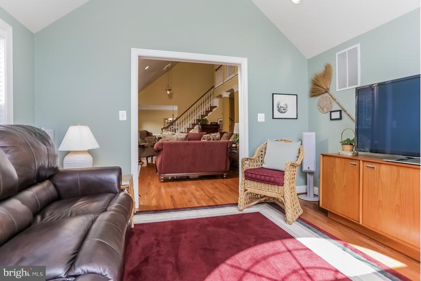 BELMONT COUNTRY CLUB - Residential