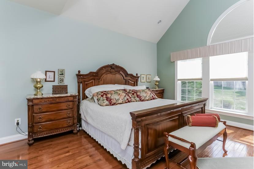 BELMONT COUNTRY CLUB - Residential