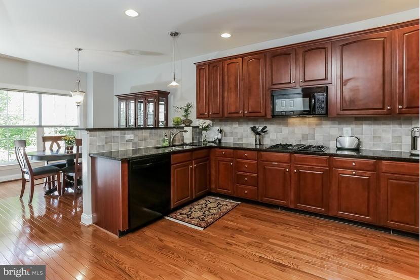 BELMONT COUNTRY CLUB - Residential