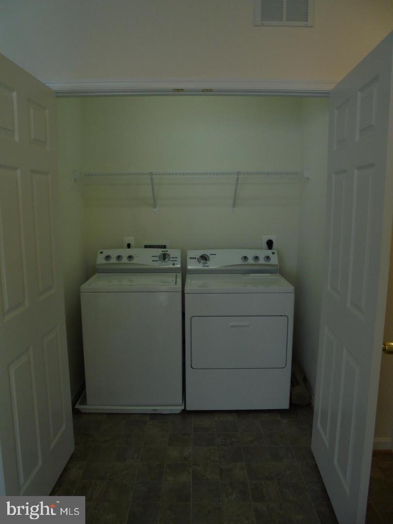 RESIDENCES AT WILDEWOOD - Residential Lease