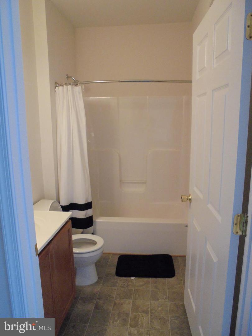 RESIDENCES AT WILDEWOOD - Residential Lease