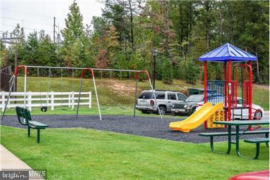 RESIDENCES AT WILDEWOOD - Residential Lease