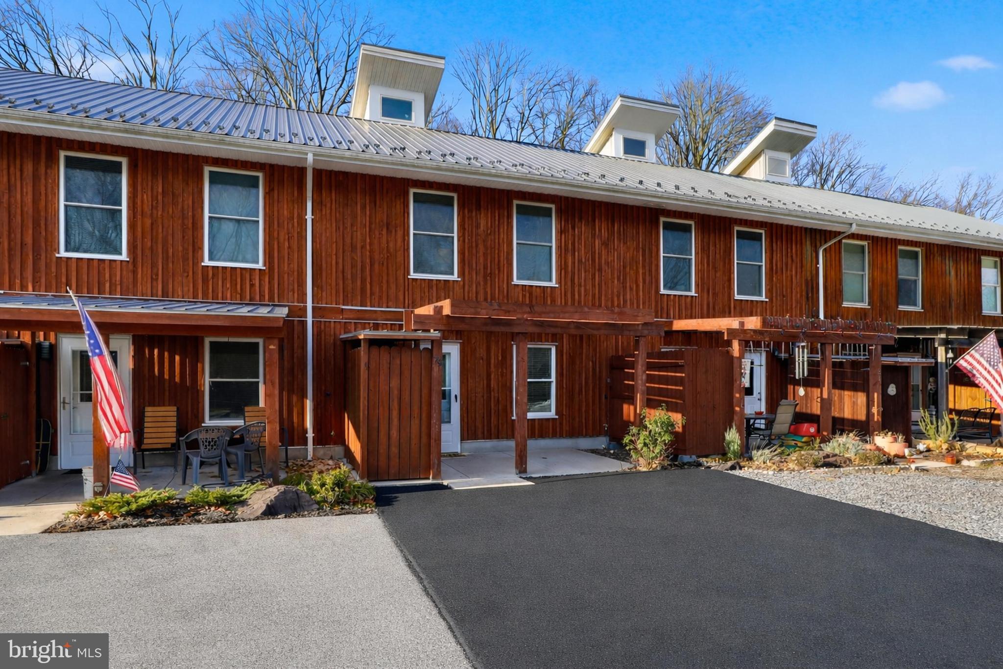 PETERSBURG COMMONS - Residential