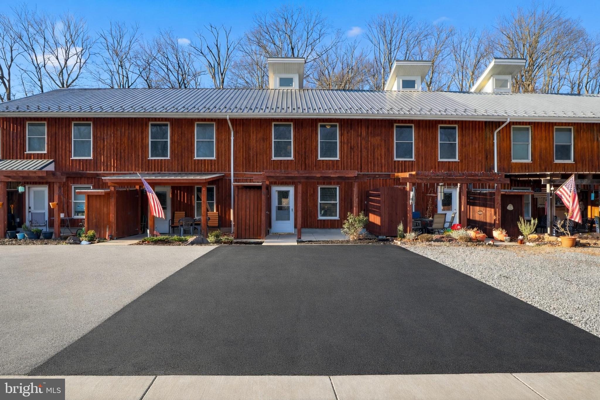 PETERSBURG COMMONS - Residential