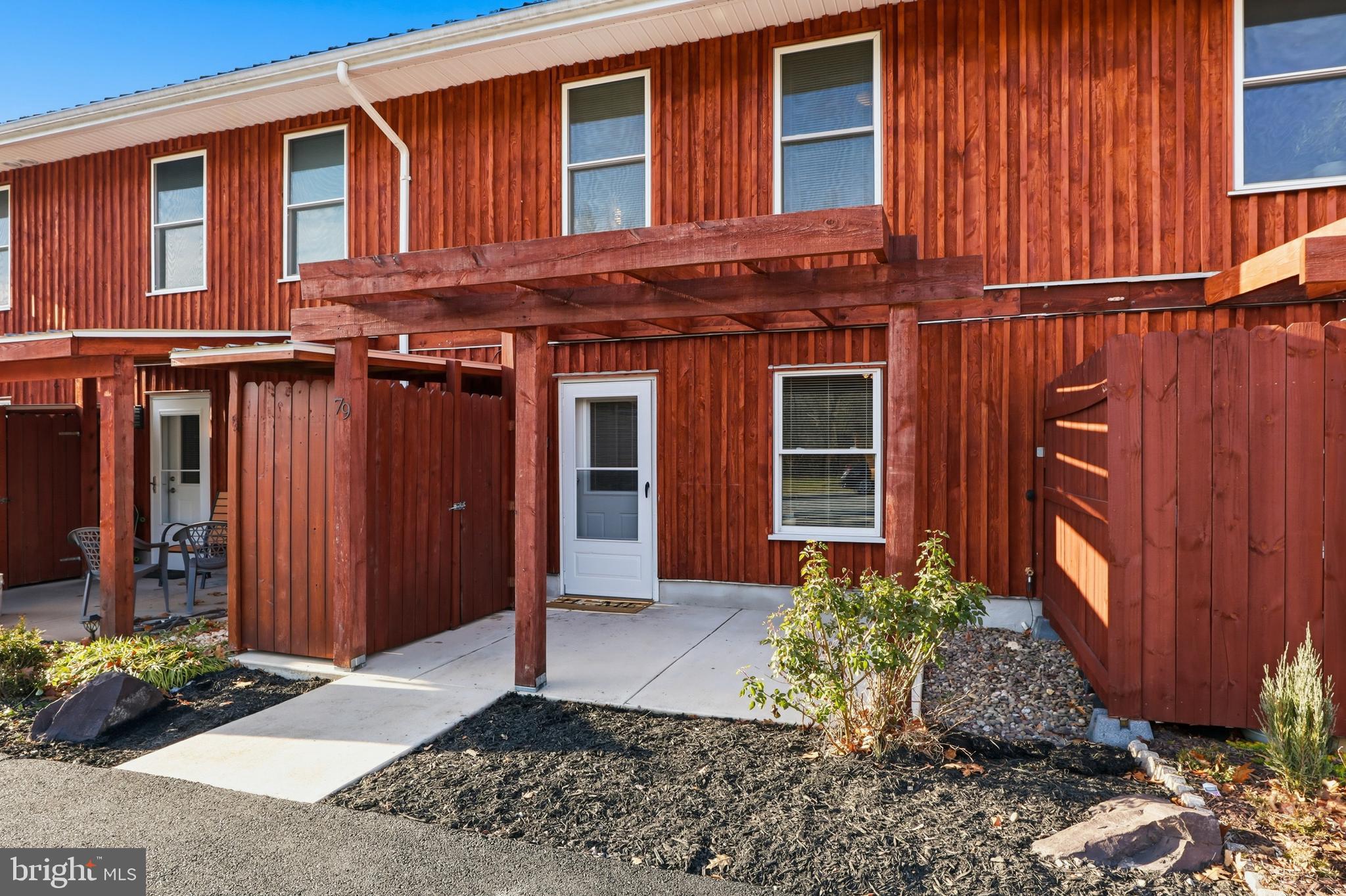 PETERSBURG COMMONS - Residential