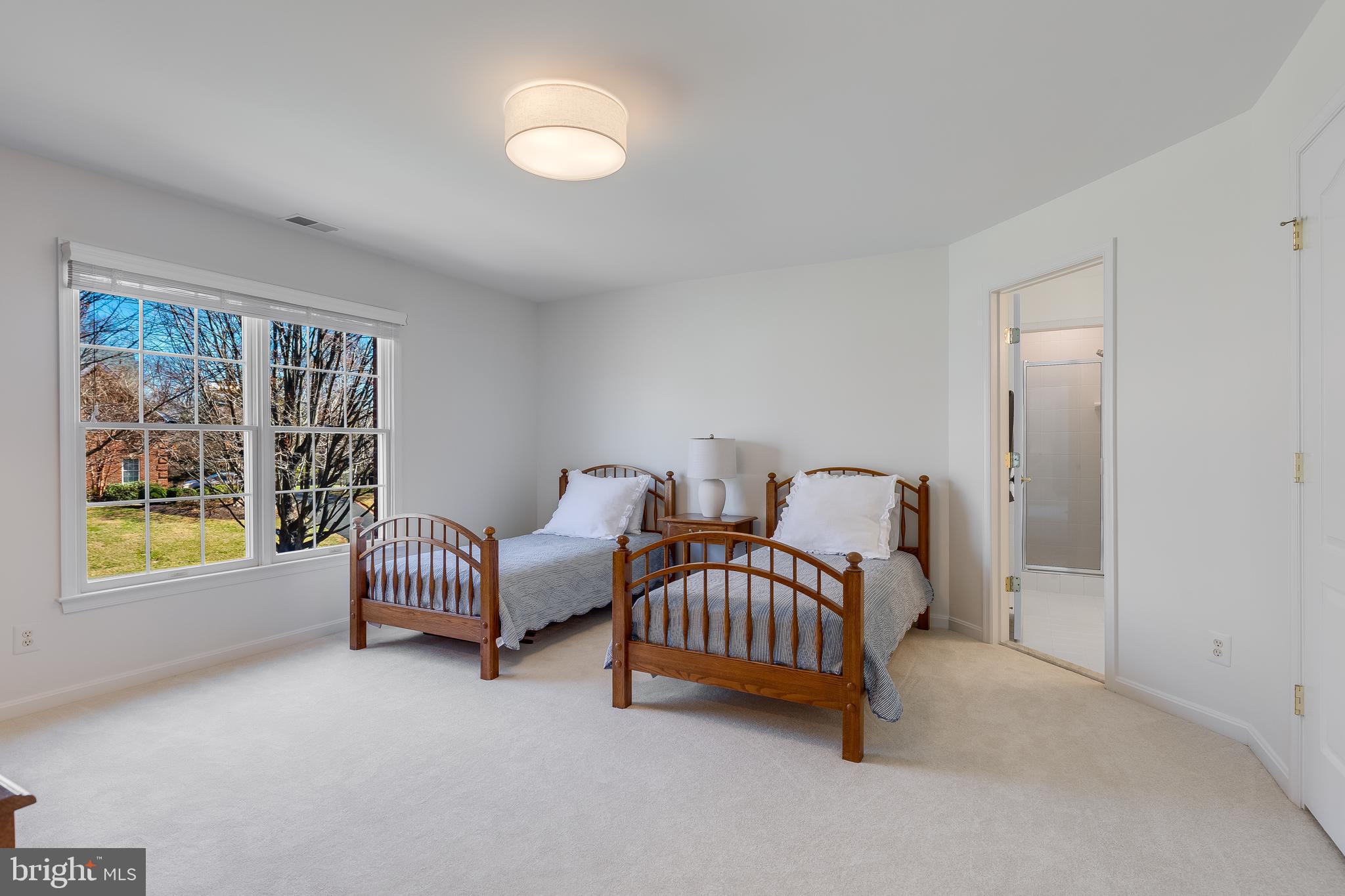 WAPLES CREST - Residential