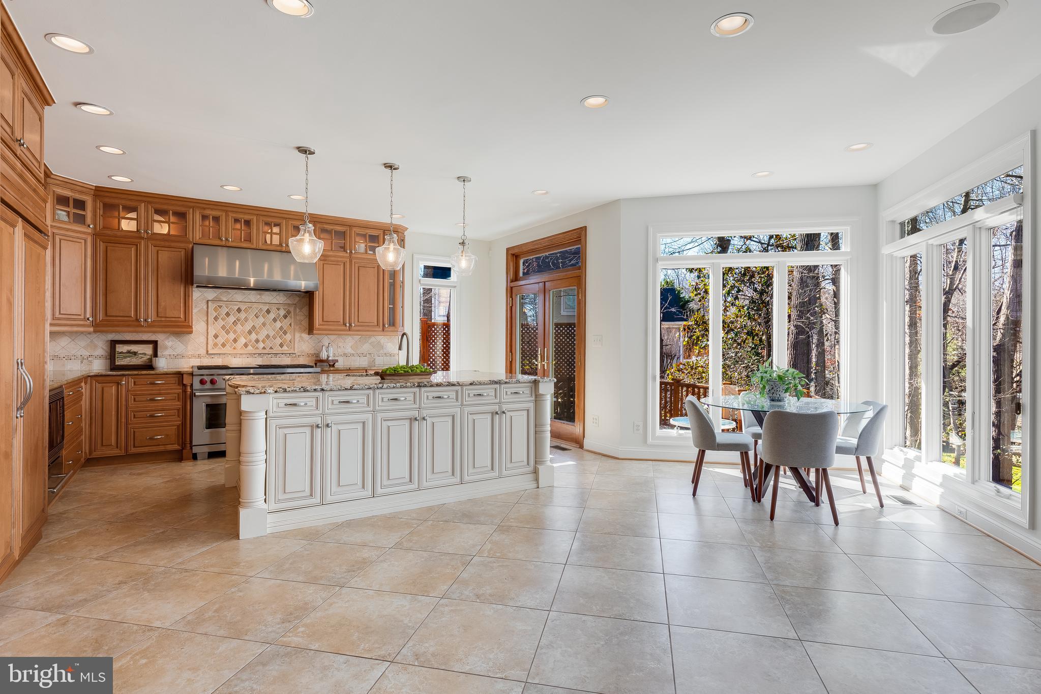 WAPLES CREST - Residential