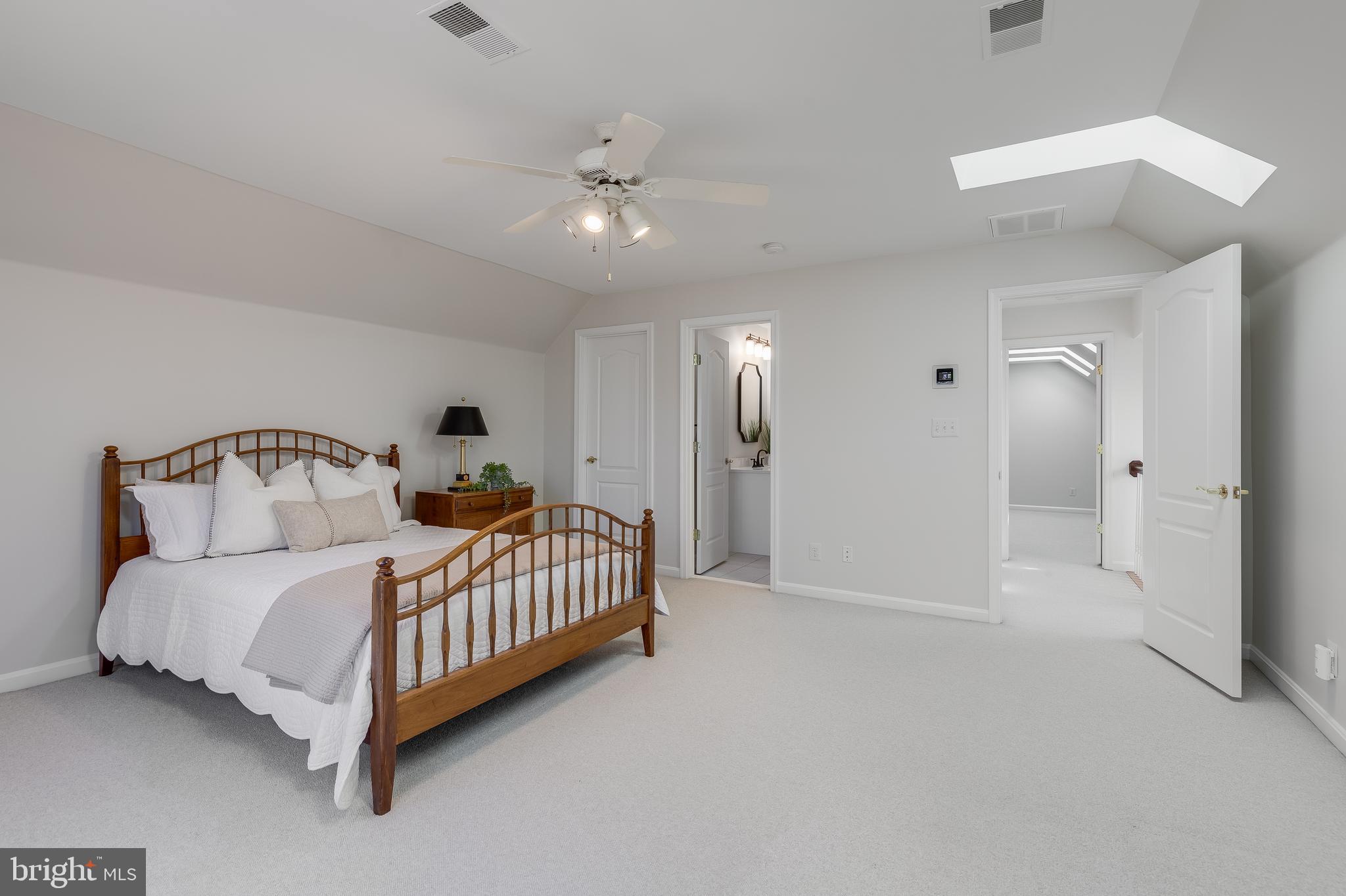 WAPLES CREST - Residential