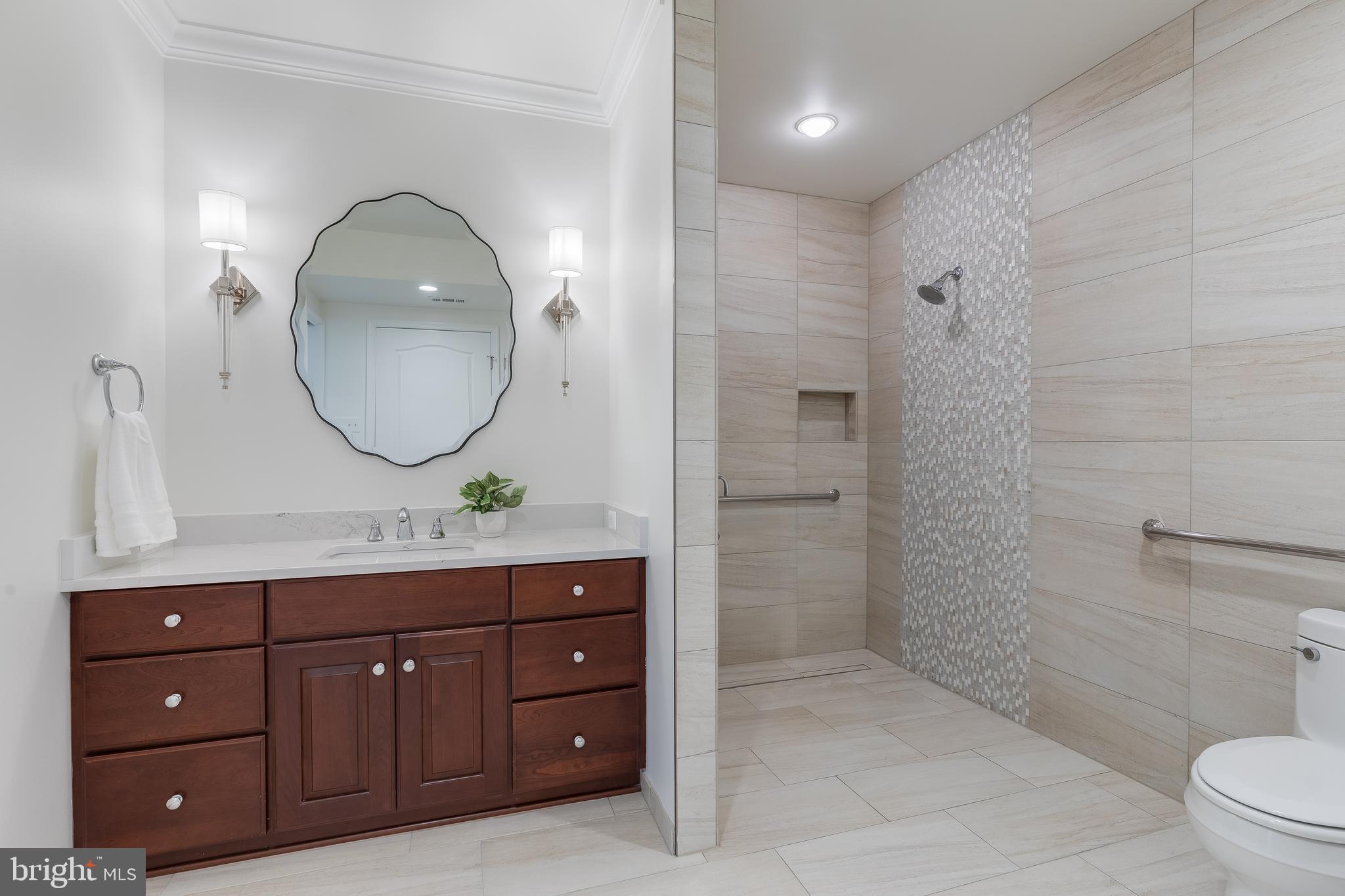 WAPLES CREST - Residential