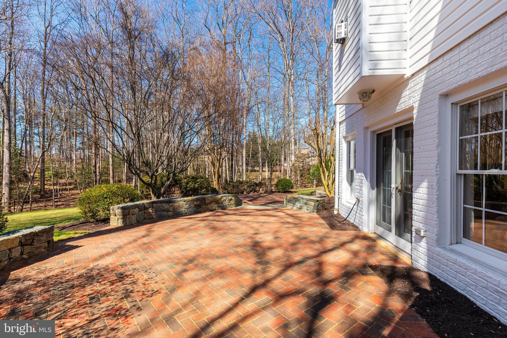 WAPLES CREST - Residential