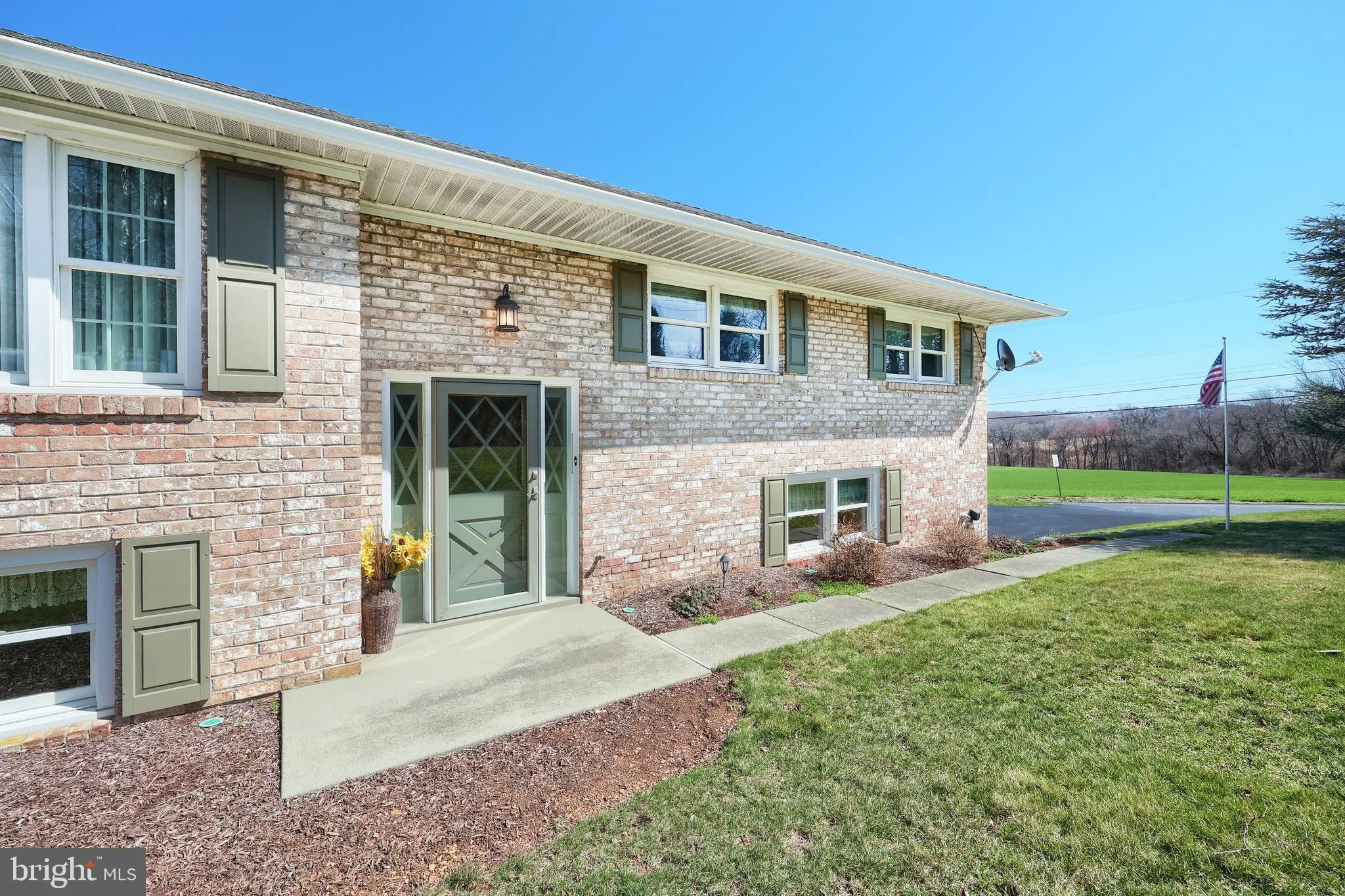 Red Lion, Pennsylvania 17356, United States, 4 Bedrooms Bedrooms, ,2 BathroomsBathrooms,Residential,Coming Soon,94332