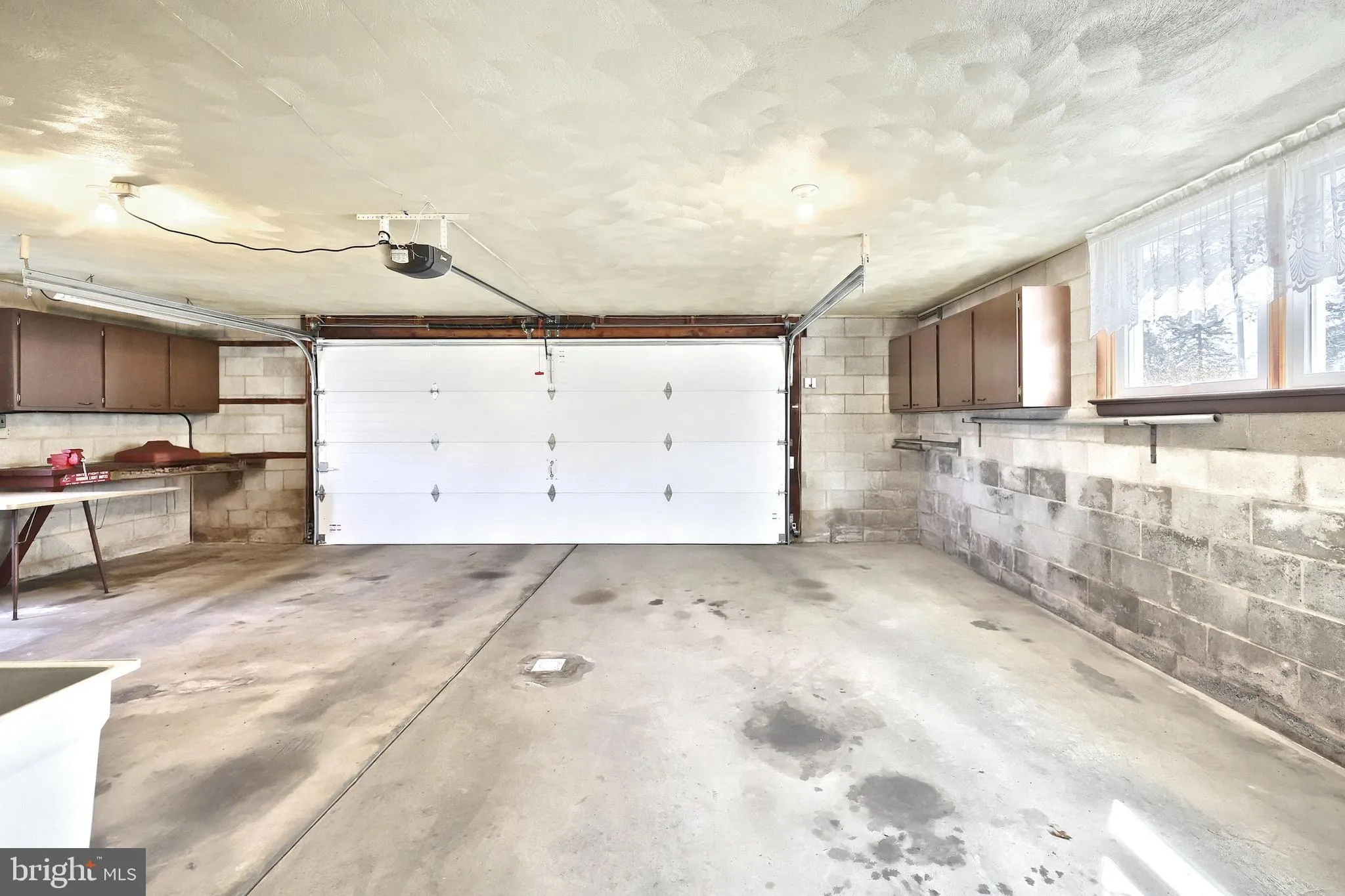 Red Lion, Pennsylvania 17356, United States, 4 Bedrooms Bedrooms, ,2 BathroomsBathrooms,Residential,Coming Soon,94332