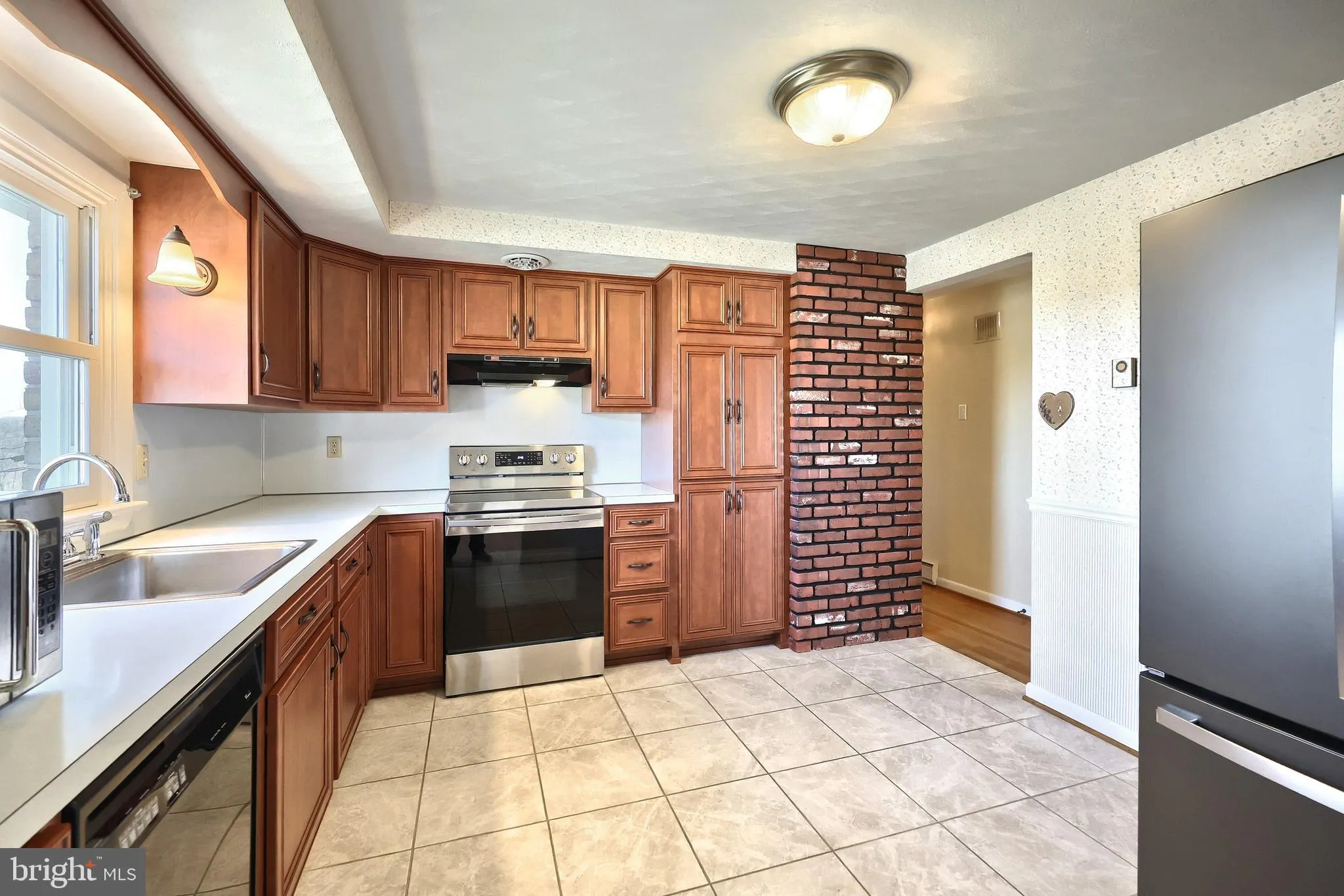 Red Lion, Pennsylvania 17356, United States, 4 Bedrooms Bedrooms, ,2 BathroomsBathrooms,Residential,Coming Soon,94332