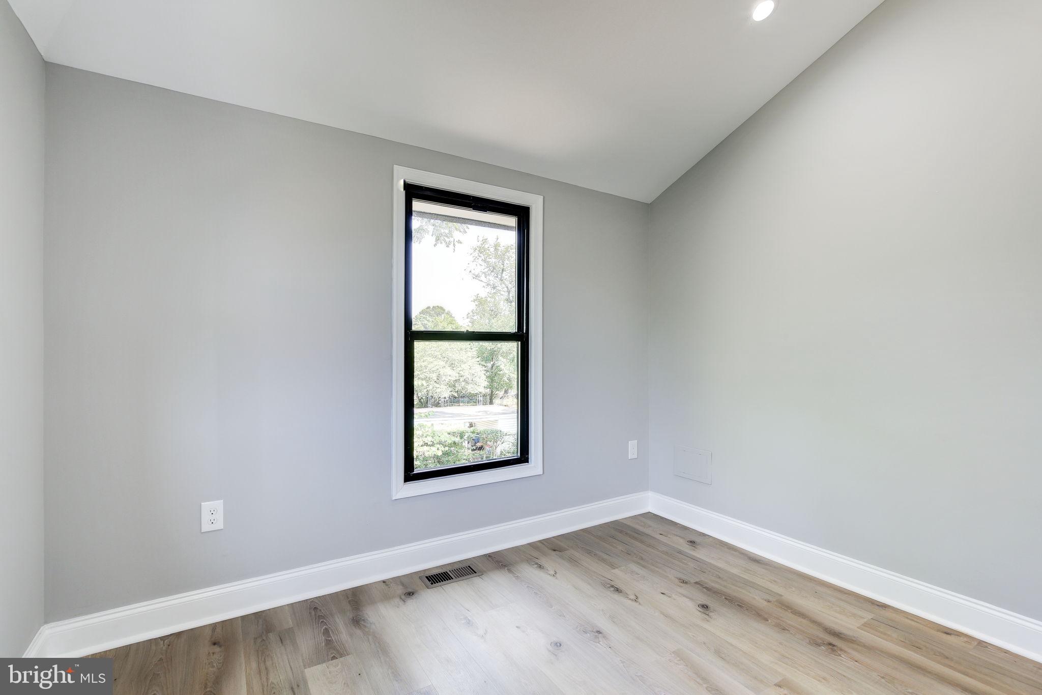 LAKELAND - Residential