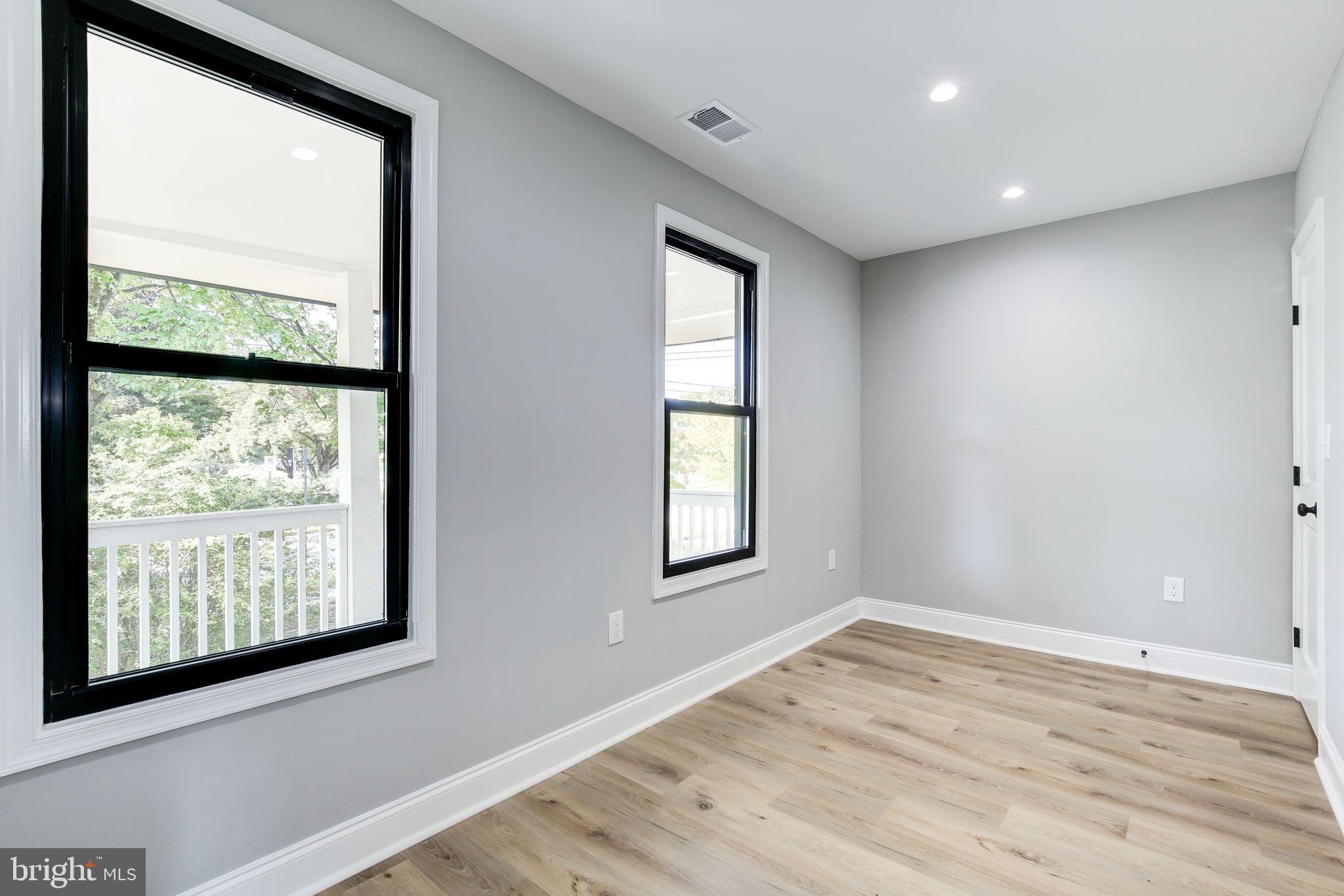 LAKELAND - Residential