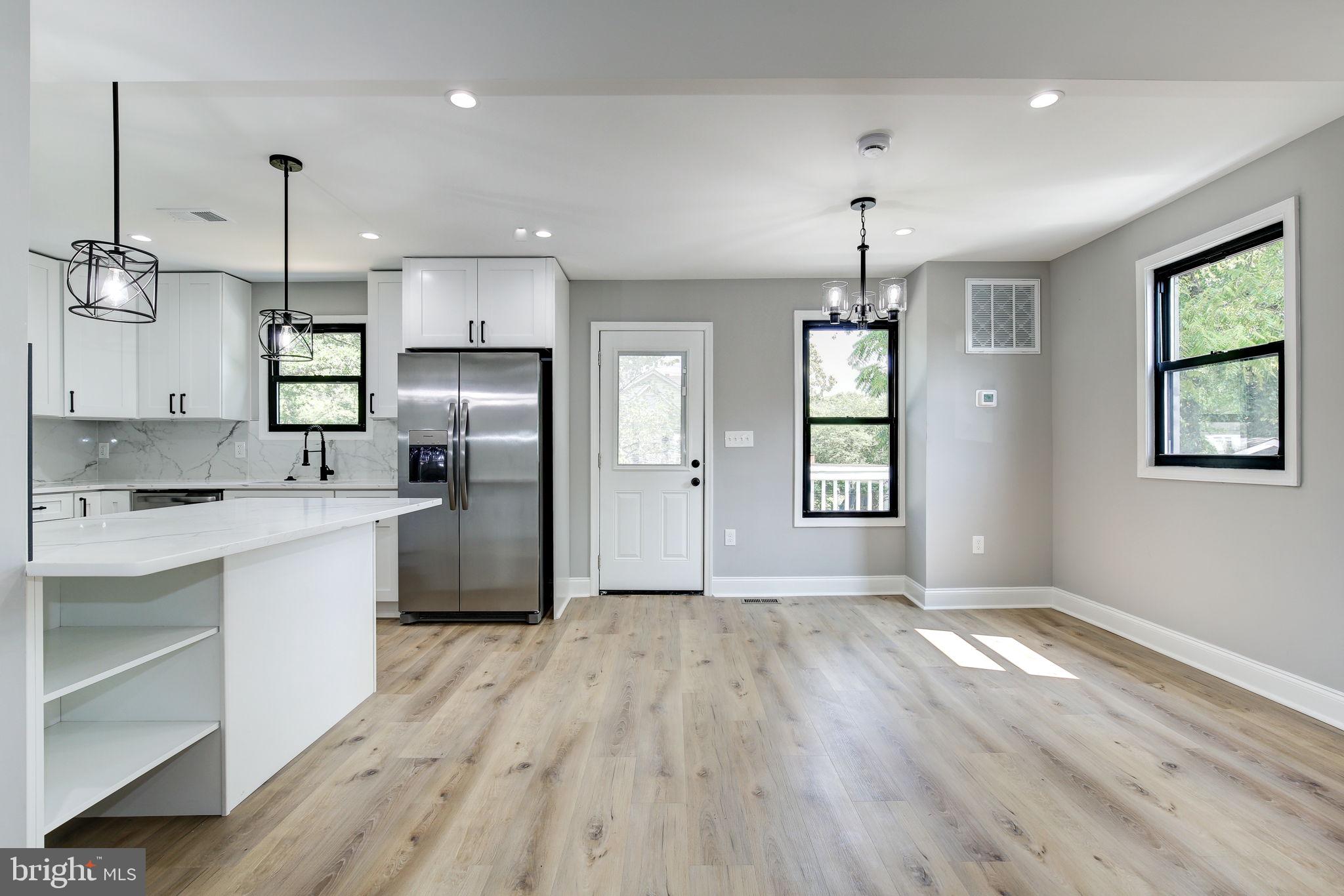 LAKELAND - Residential