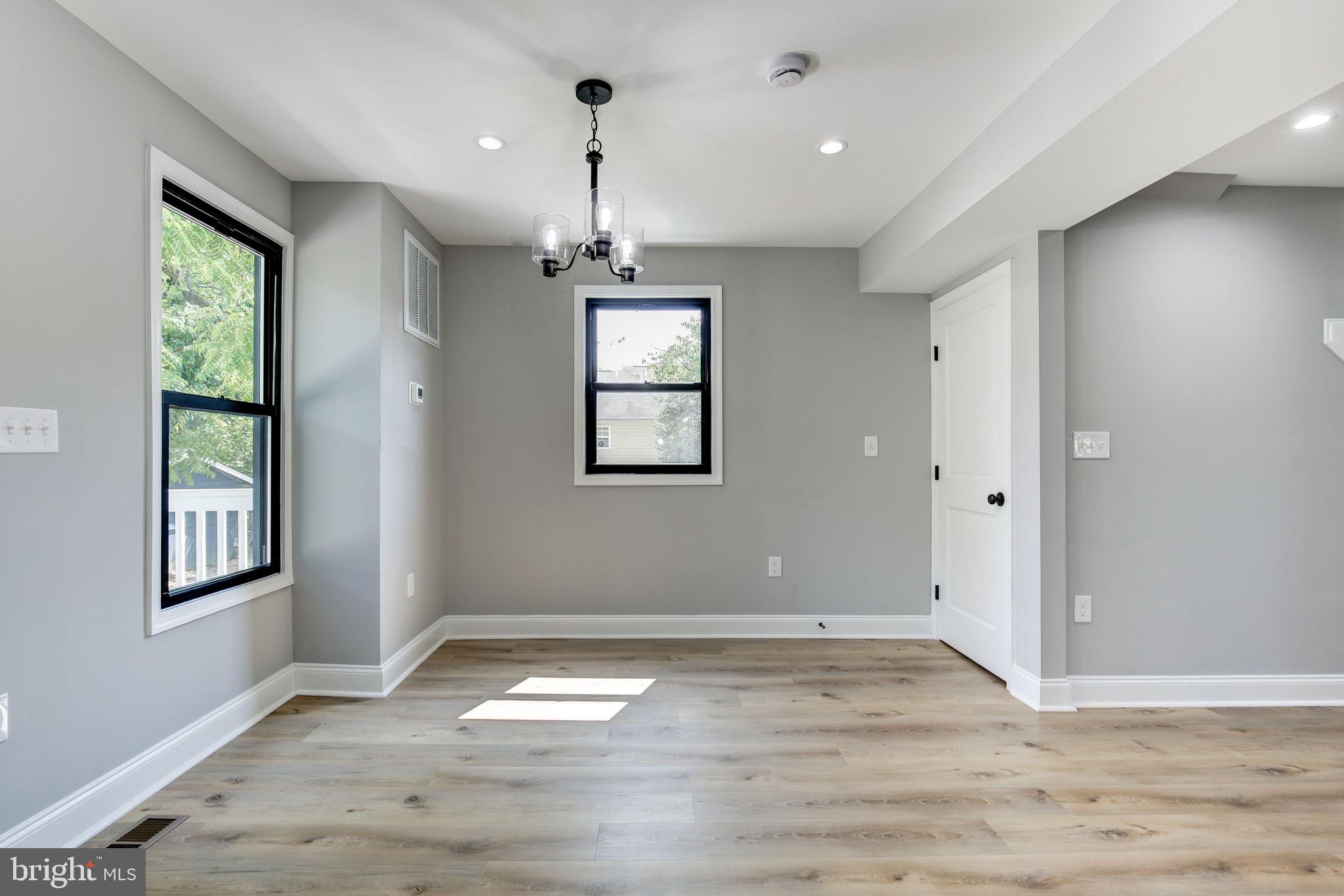 LAKELAND - Residential