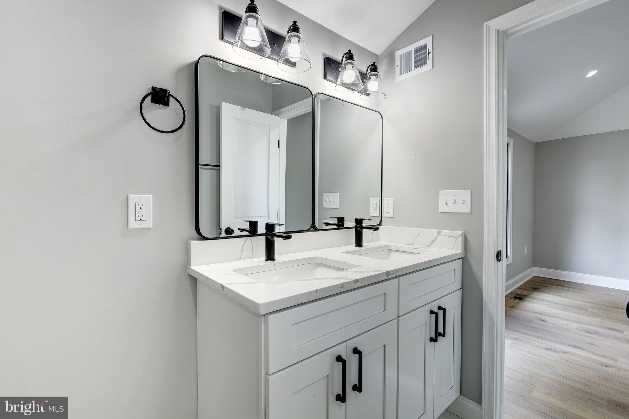 LAKELAND - Residential